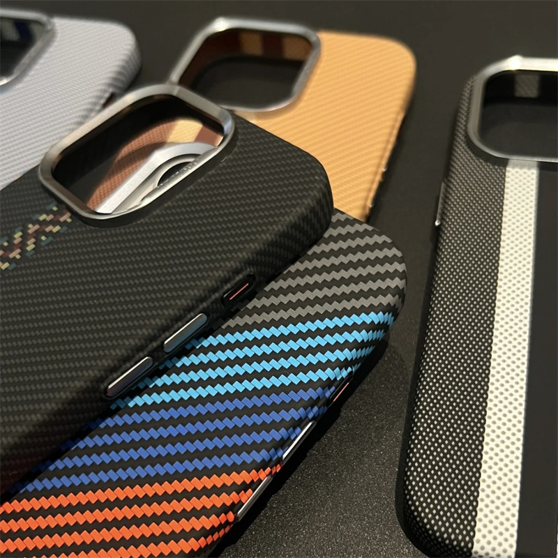 Capa Magnética Texturizada De Fibra De Carbono Ultrafina Para IPhone 16 15 14 13 Pro Max Lente De Liga Rígida PC